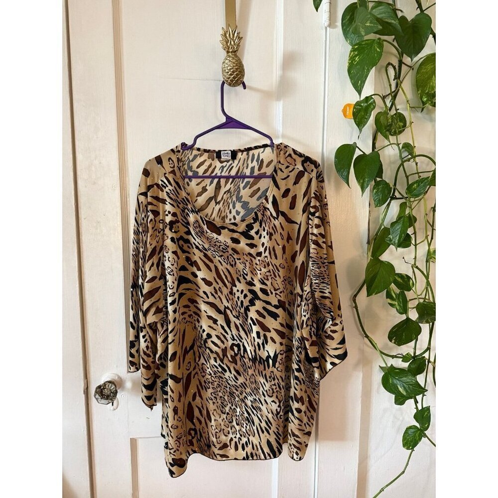 Studio 1940 vintage women’s size 30/32 cheetah print blouse